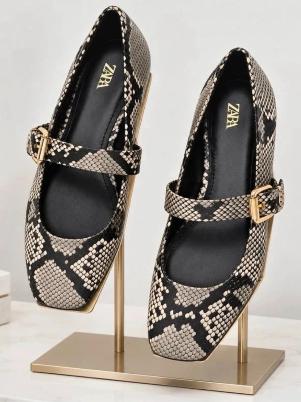 Zara Snakeskin Flats!